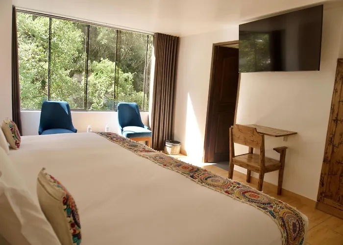 Tara Hotel 3*