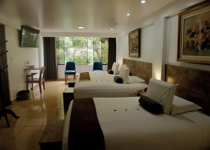 Tara Hotel 3*